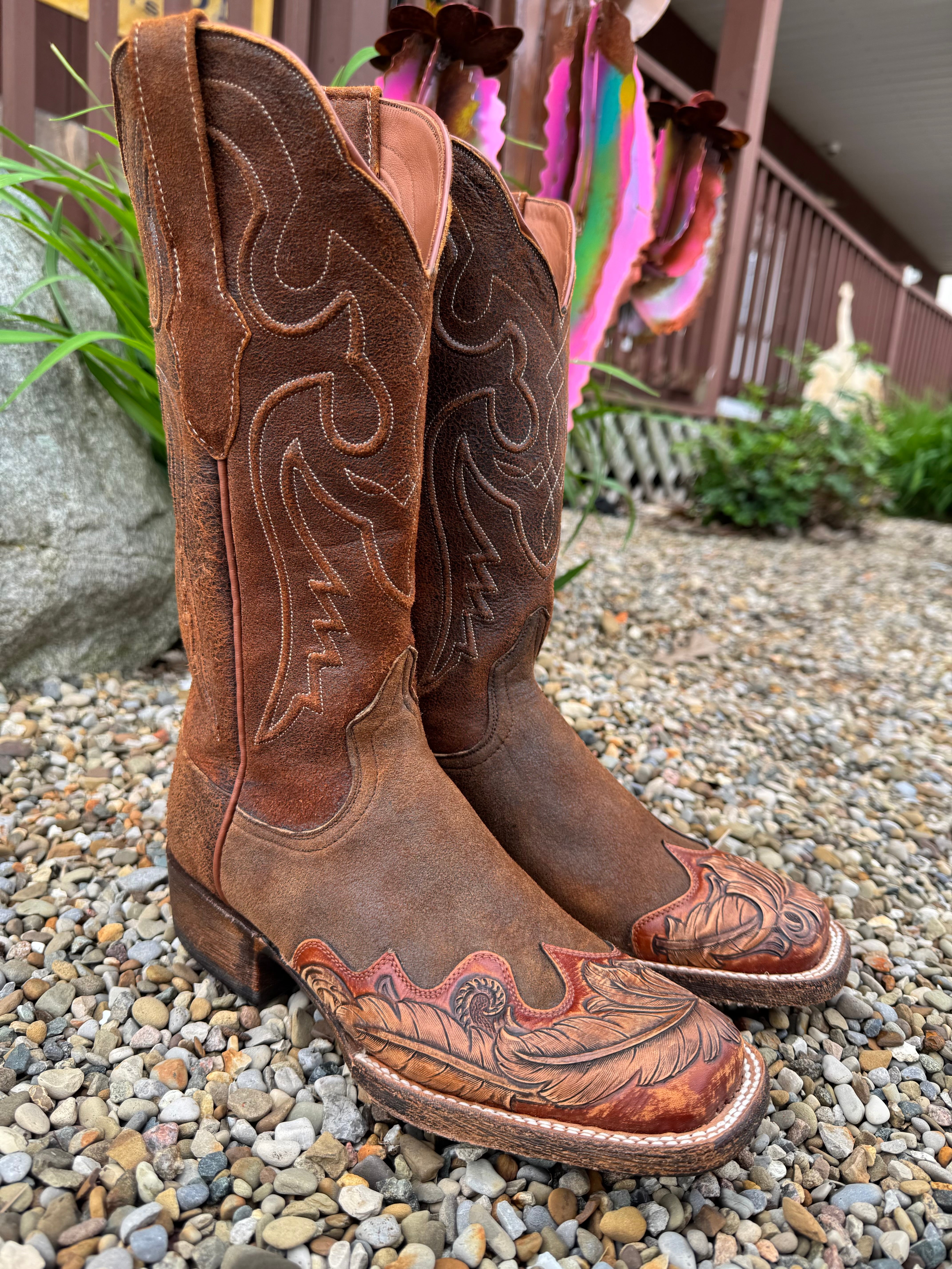 Black Jack Women's Natural Rust Tooled Leather Toe Square Toe
