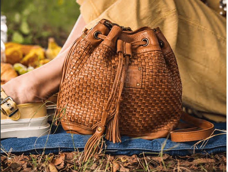 STS Sweet Grass Woven Leather Bucket Bag Purse STS32188