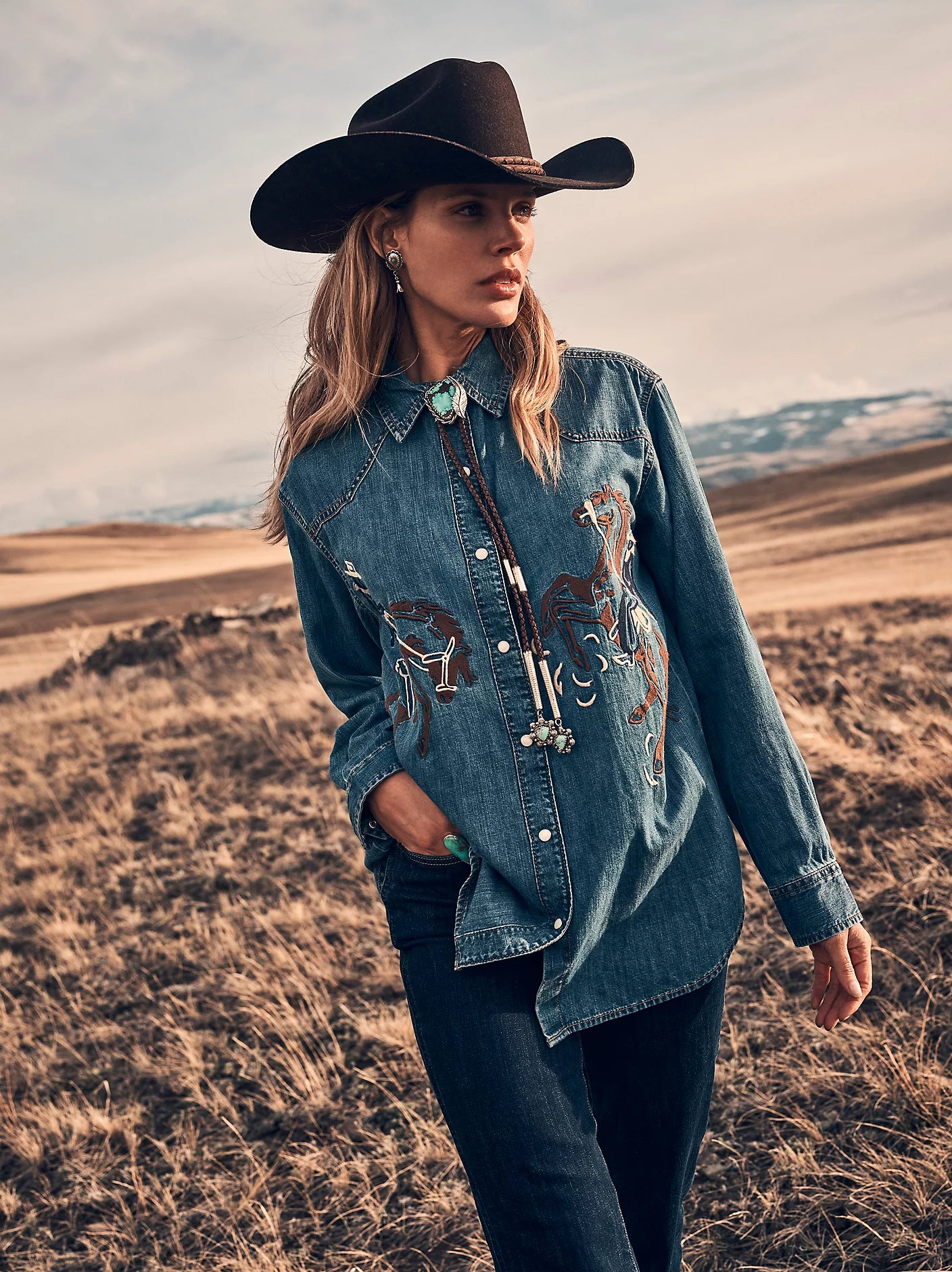 Wrangler Women's Denim Horse Embroidered Pearl Snap Long Sleeve