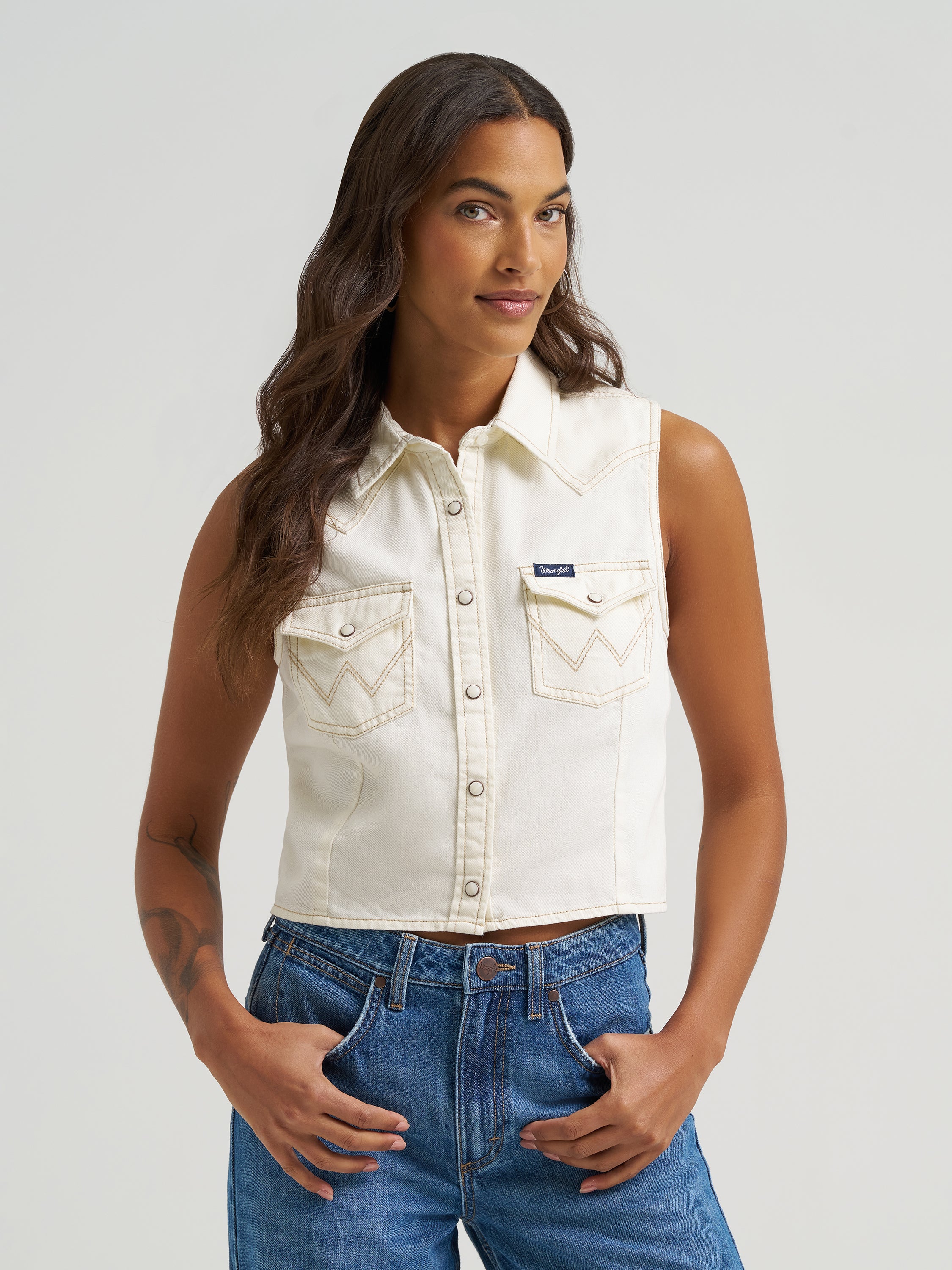 Stella88 80’s Wrangler Wrangler Retro Women's Punchy White Denim Pearl Snap Cropped