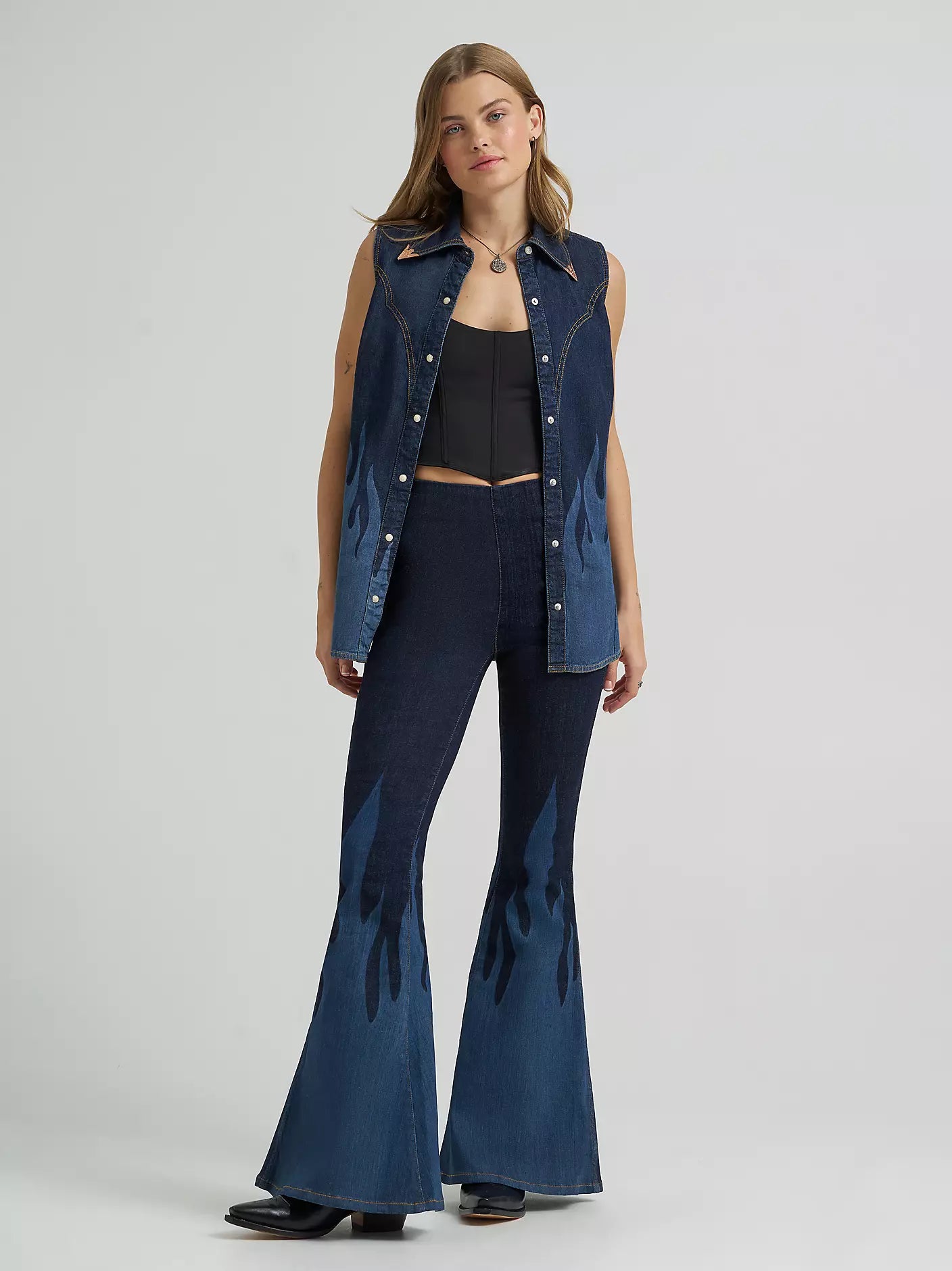 Wrangler X Lainey Wilson Women's Dark Denim Flame High-Rise Slim