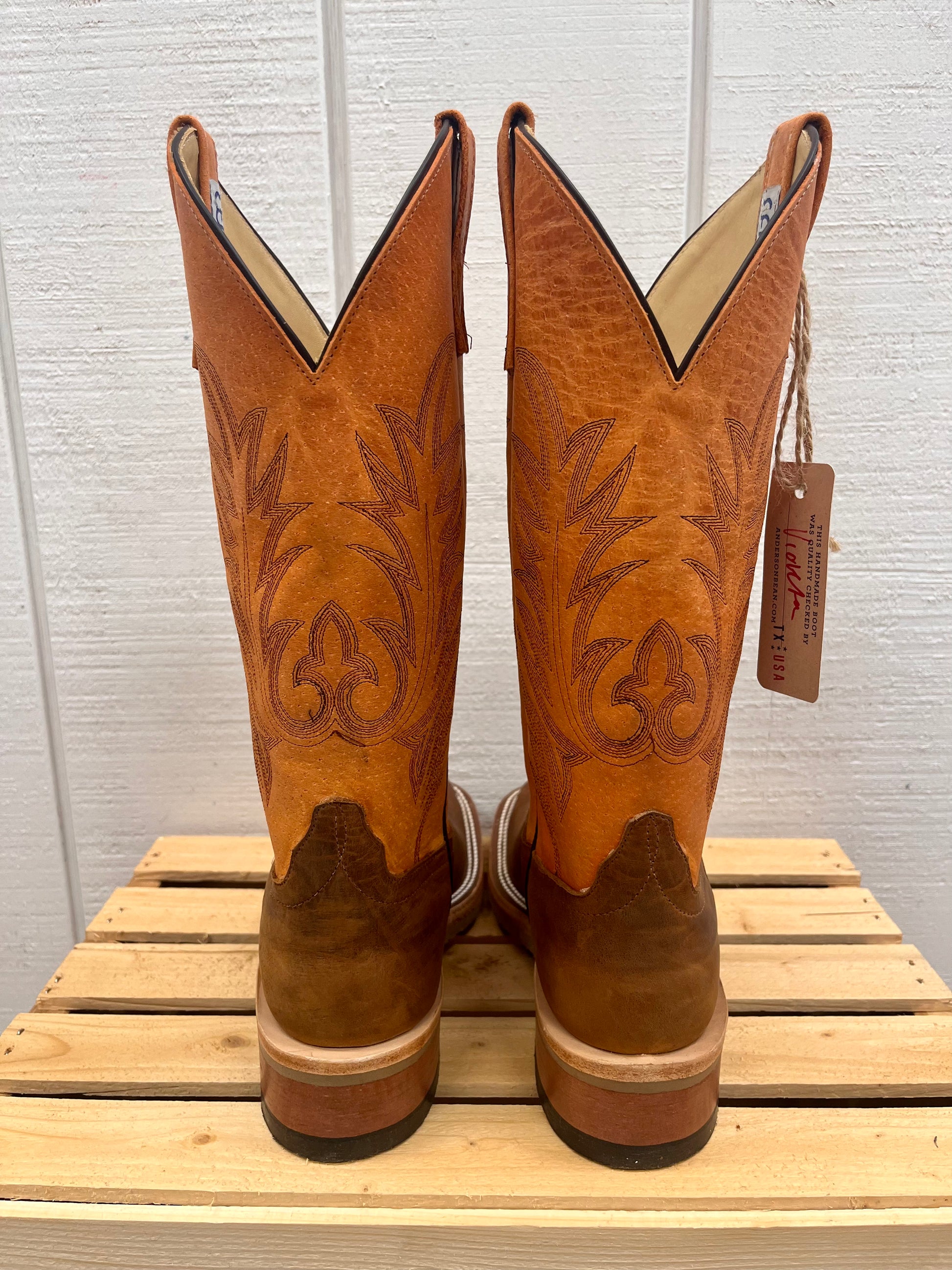 Crepe sole sales square toe boots