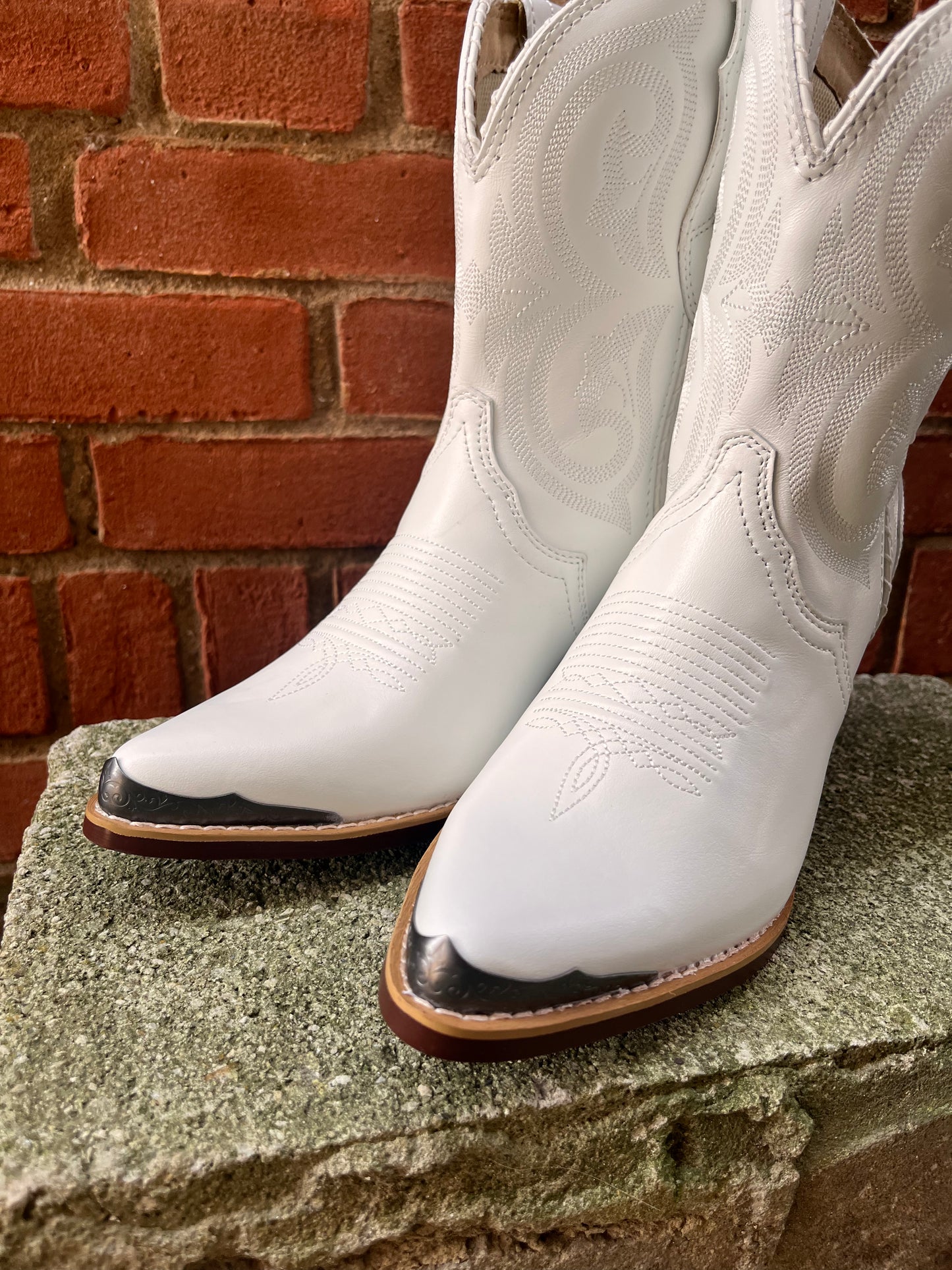 Durango white cowboy 2024 boots