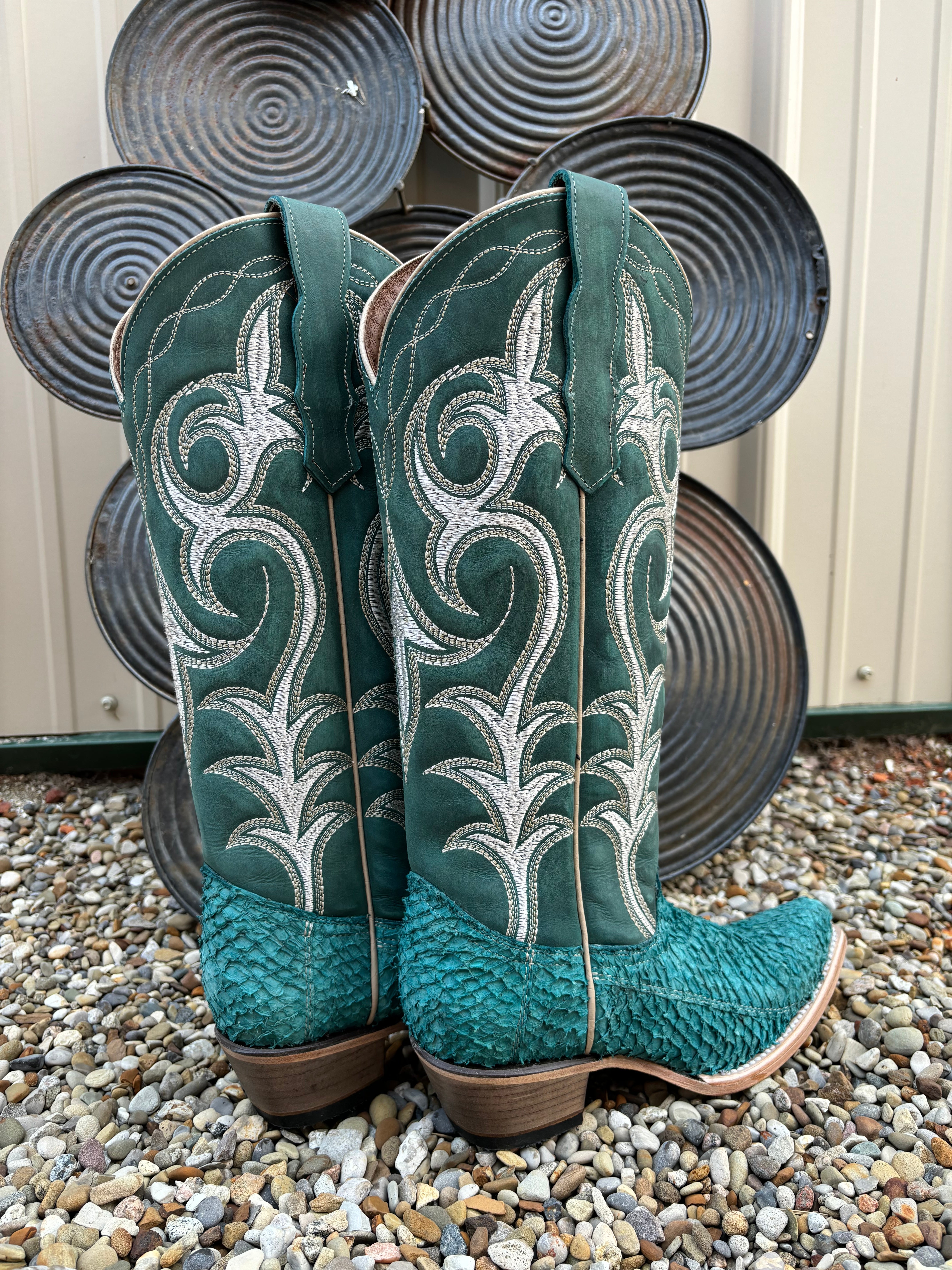 Circle G Women's Turquoise Fish Embroidered Snip Toe Cowgirl
