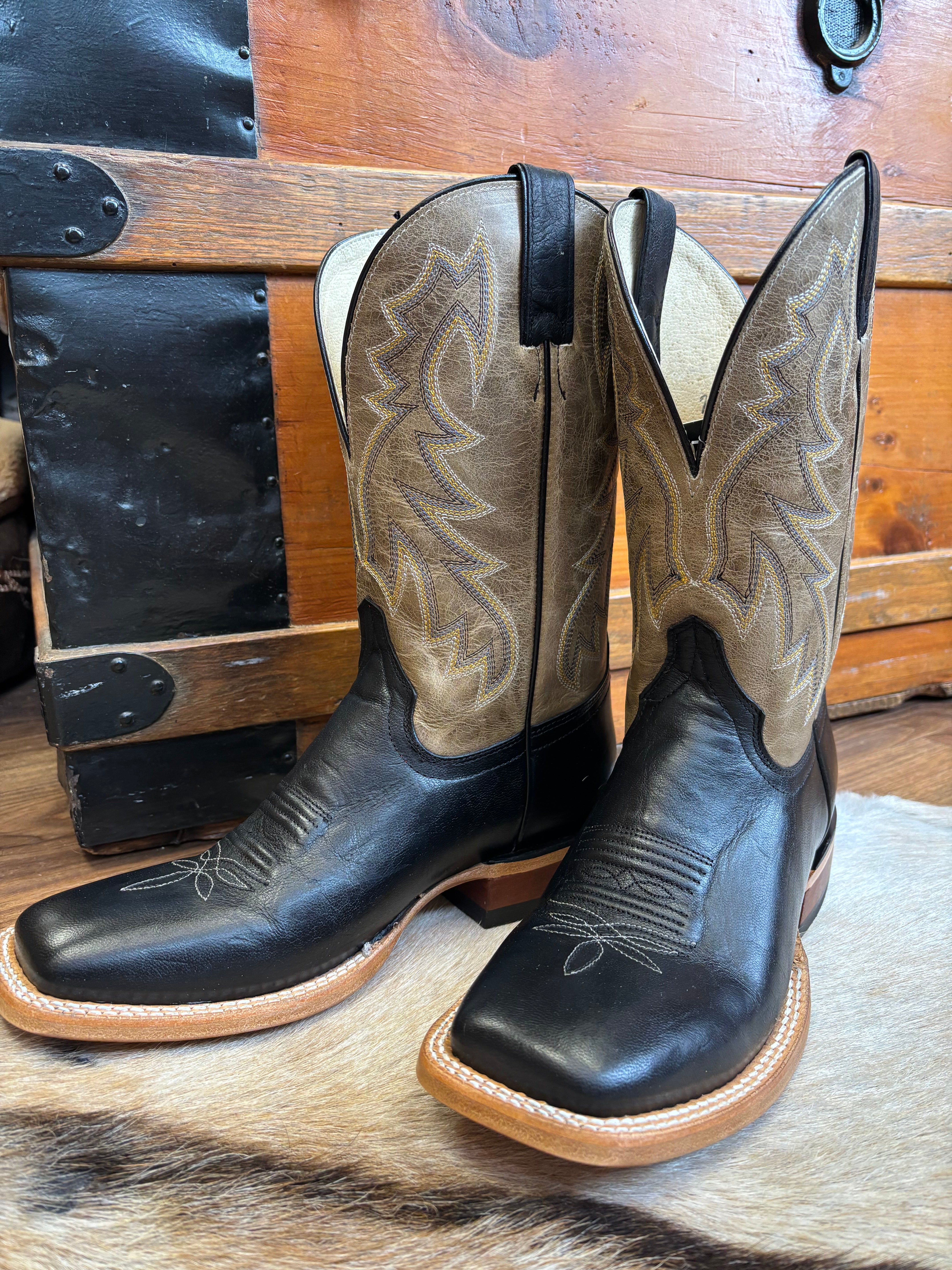 Tony Lama Men's Black & Taupe Luciano Square Toe Cowboy Boot