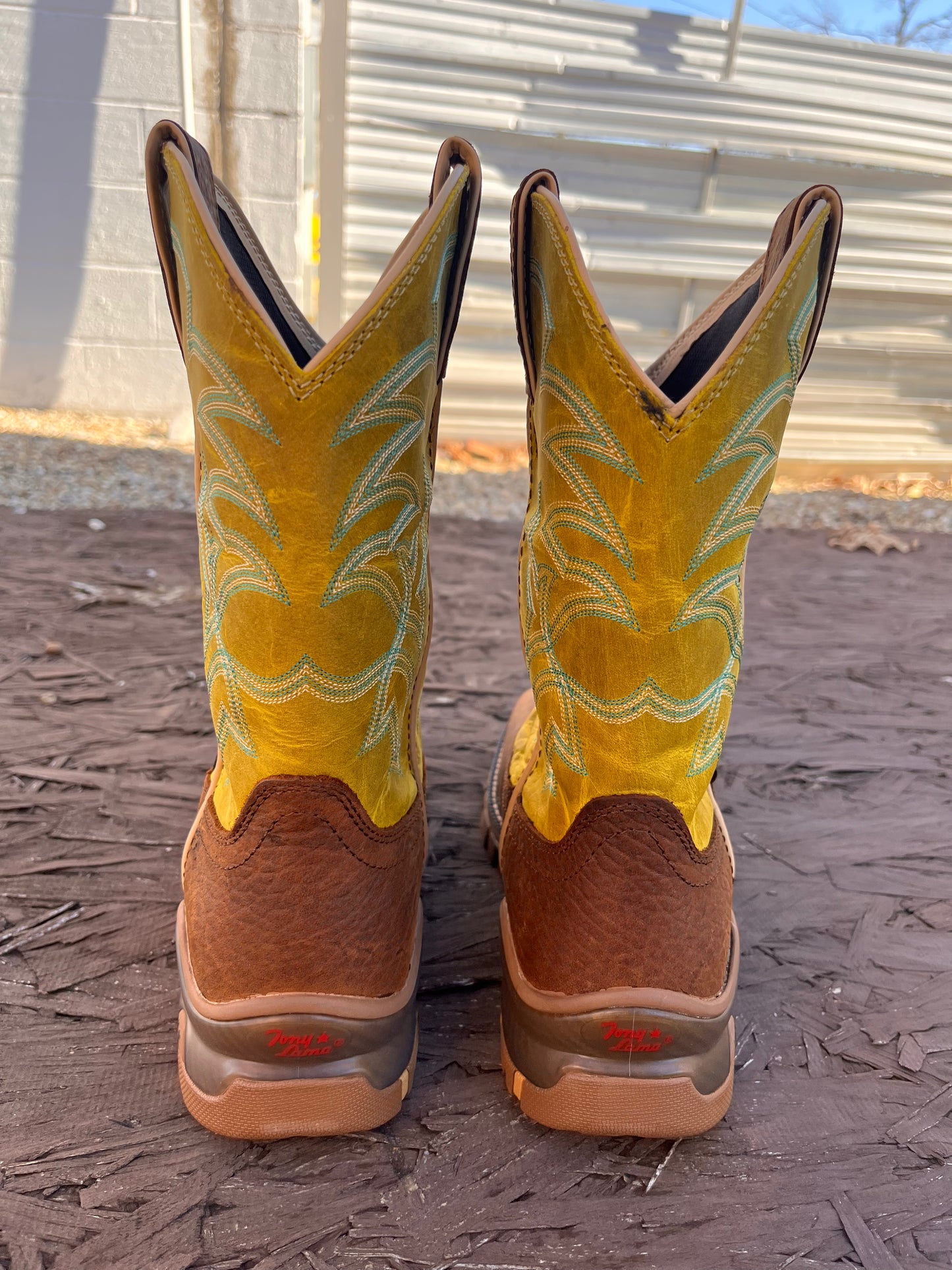 Tony 2025 lama roustabout