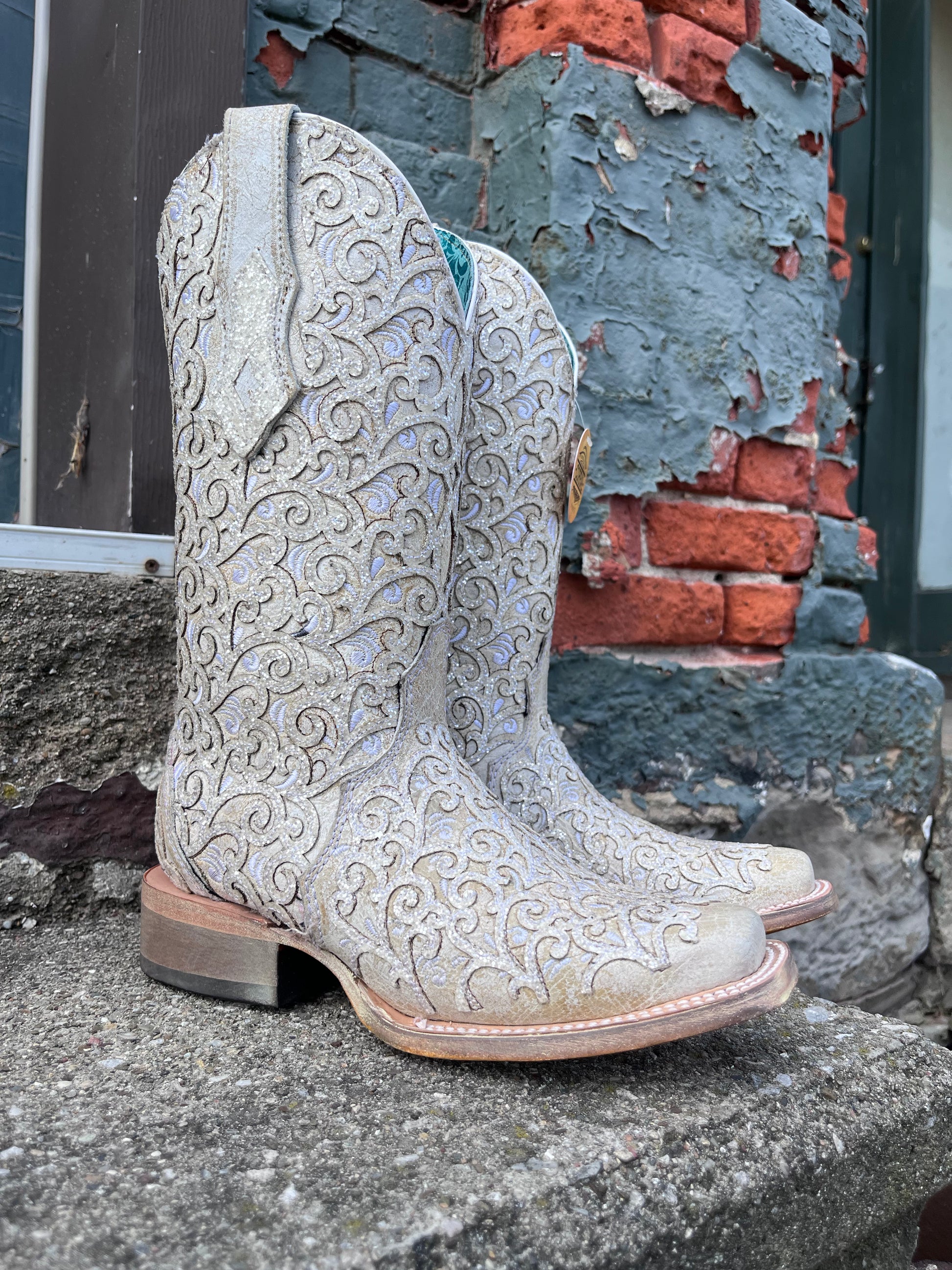 Corral Ladies Embroidered Glittered White Western Boot C4059 9.5 Medium B M White