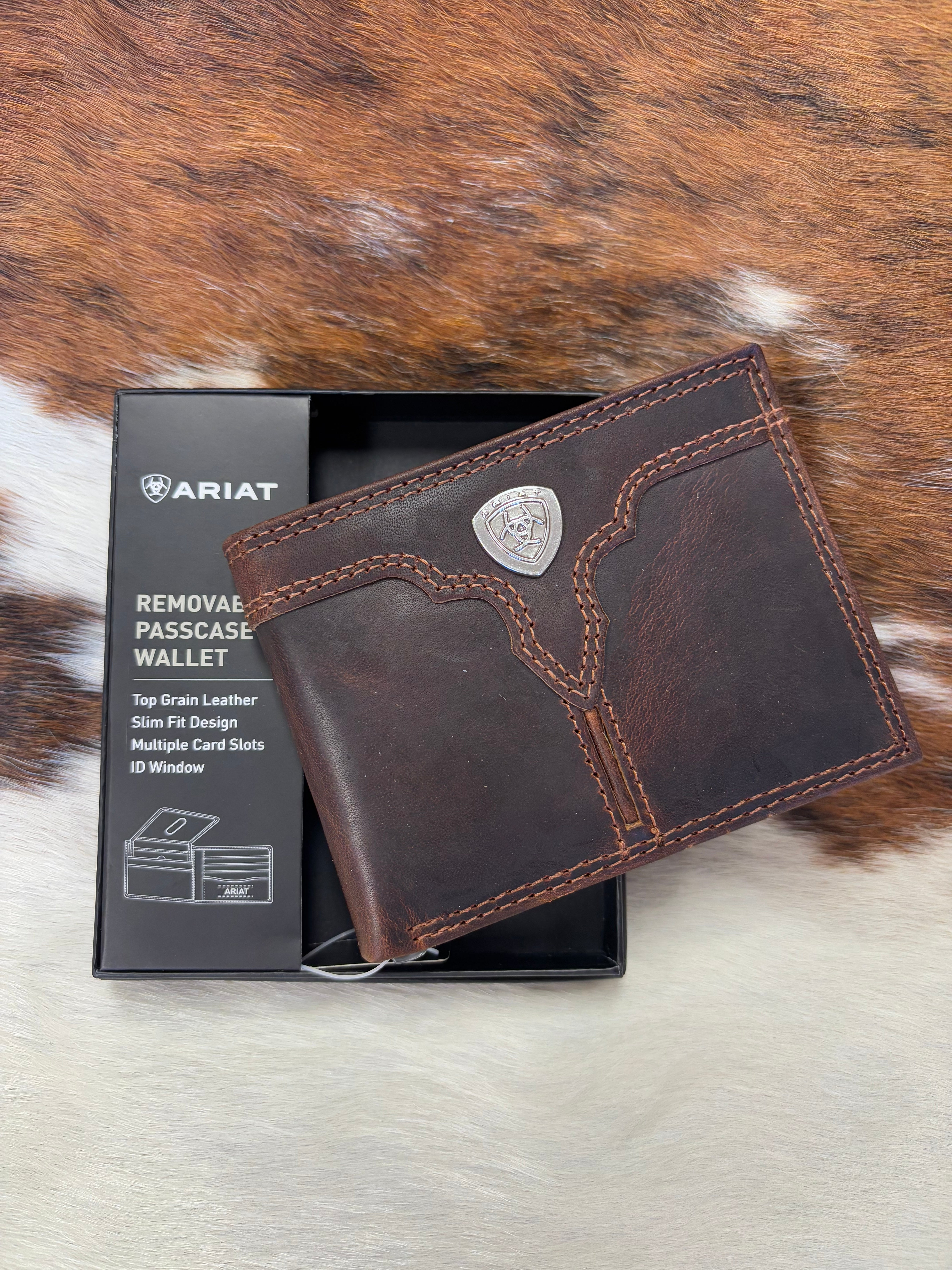 Ariat Brown Bump Shield Stitched Leather Removable Passcase Bi