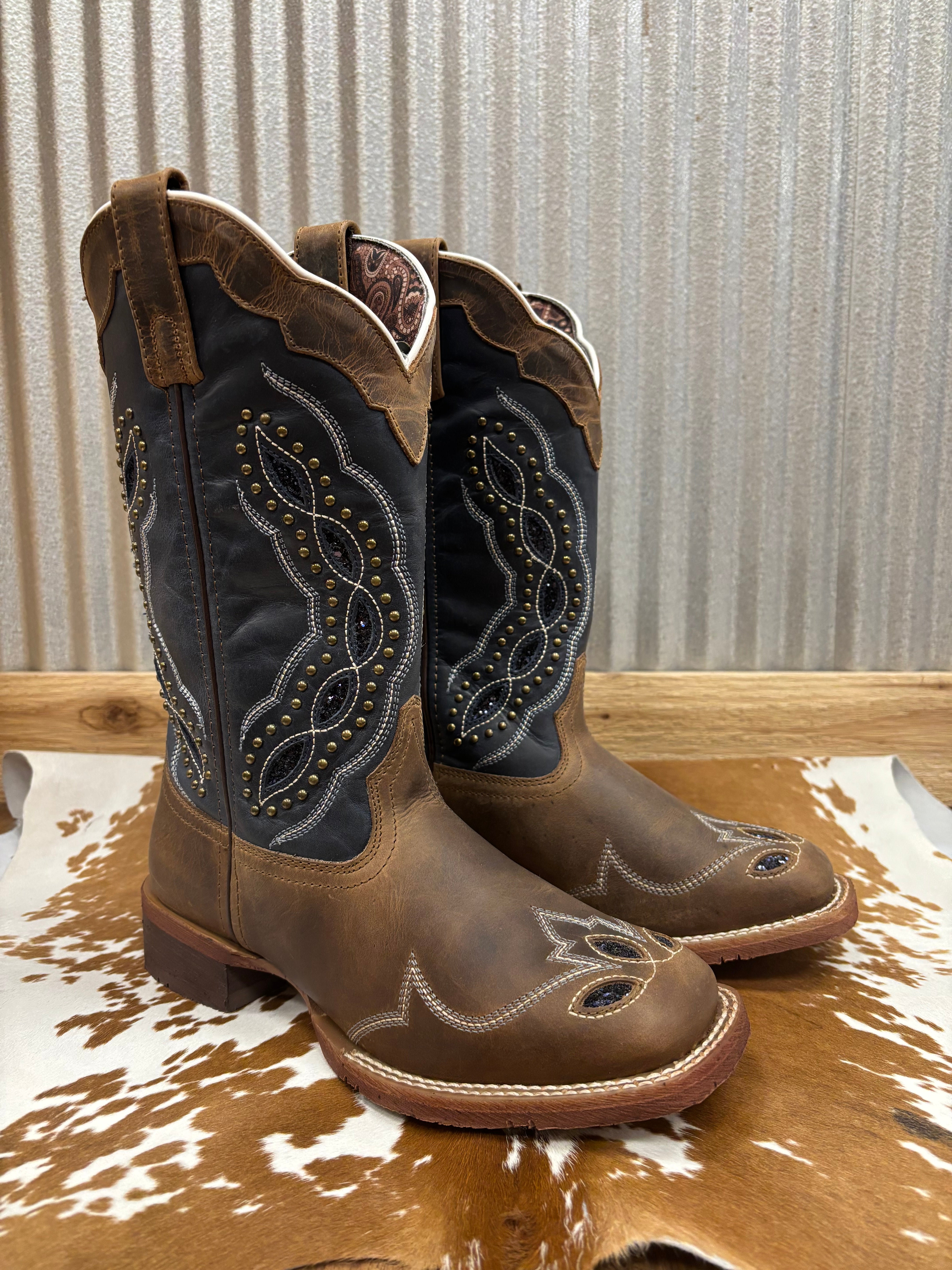 Laredo Women's Dragon Fly Dark Tan & Navy Broad Square Toe Leather
