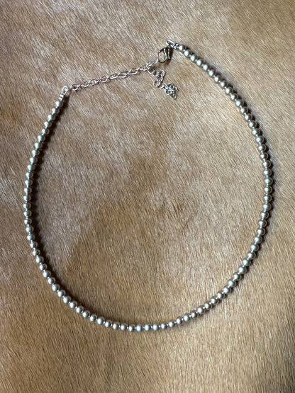 The Bijoux FAB 14" 4mm Silver Plated Pearl Necklace CHO-PLA-015-SIL
