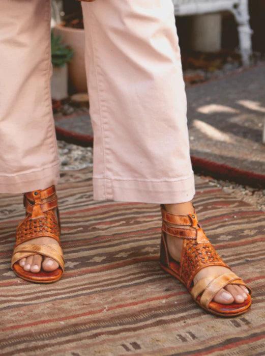 Bed Stu Capriana Cafe Latte Rustic 7.5