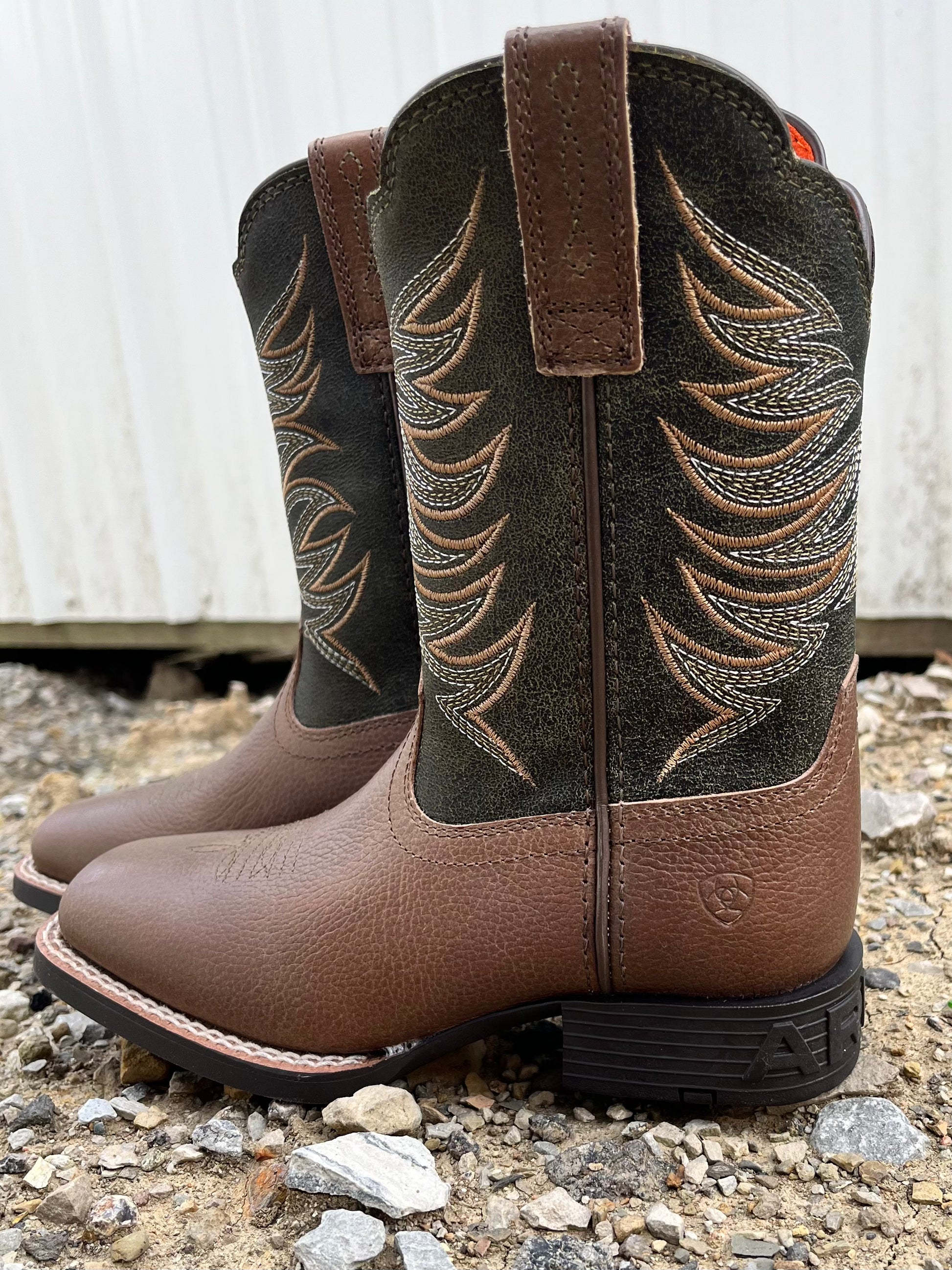 Ariat Children s Youth Firecatcher Cowboy Western Cowboy Boot 10042414 1.5 Children