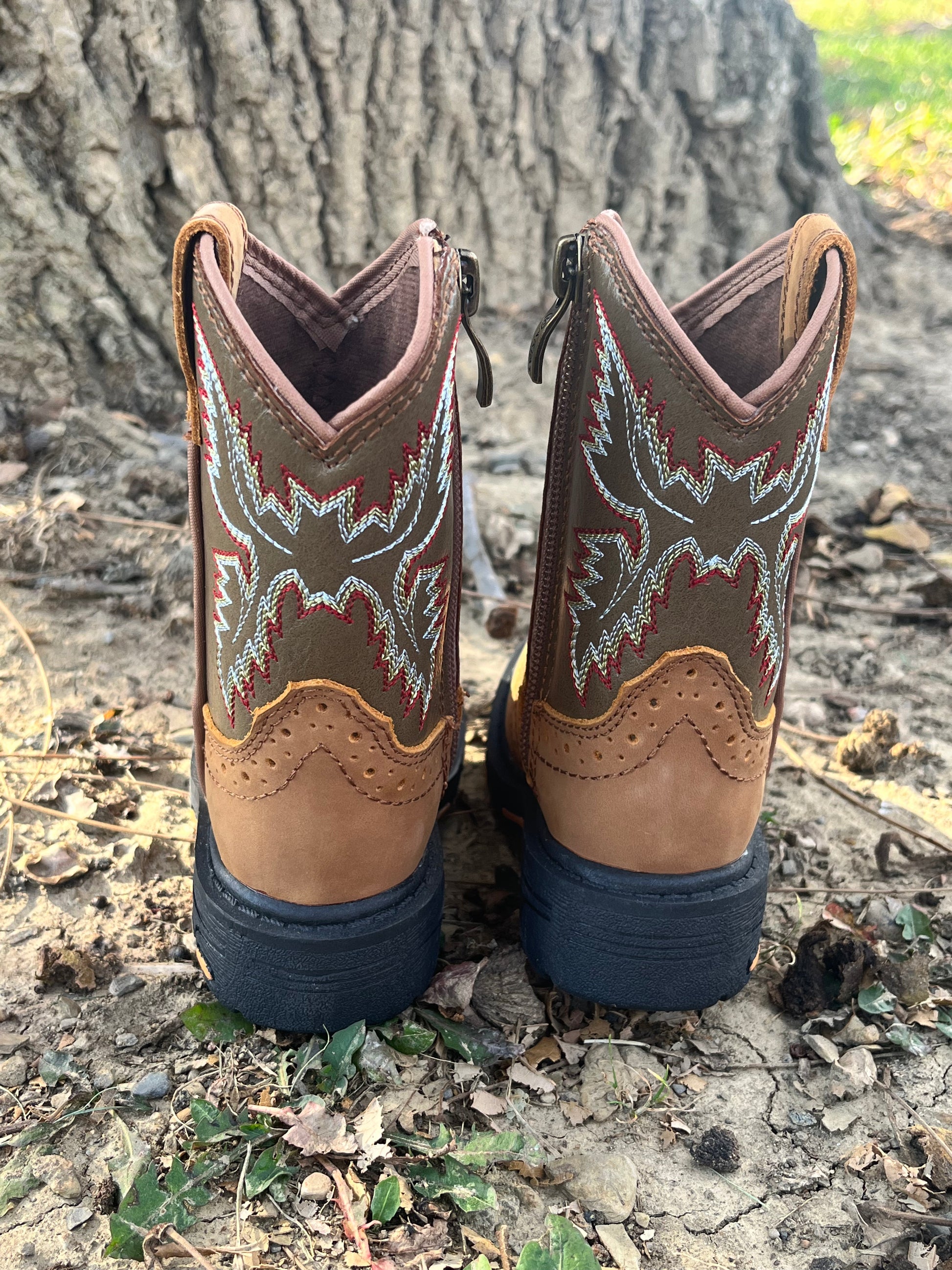 Ariat little 2025 girl cowboy boots