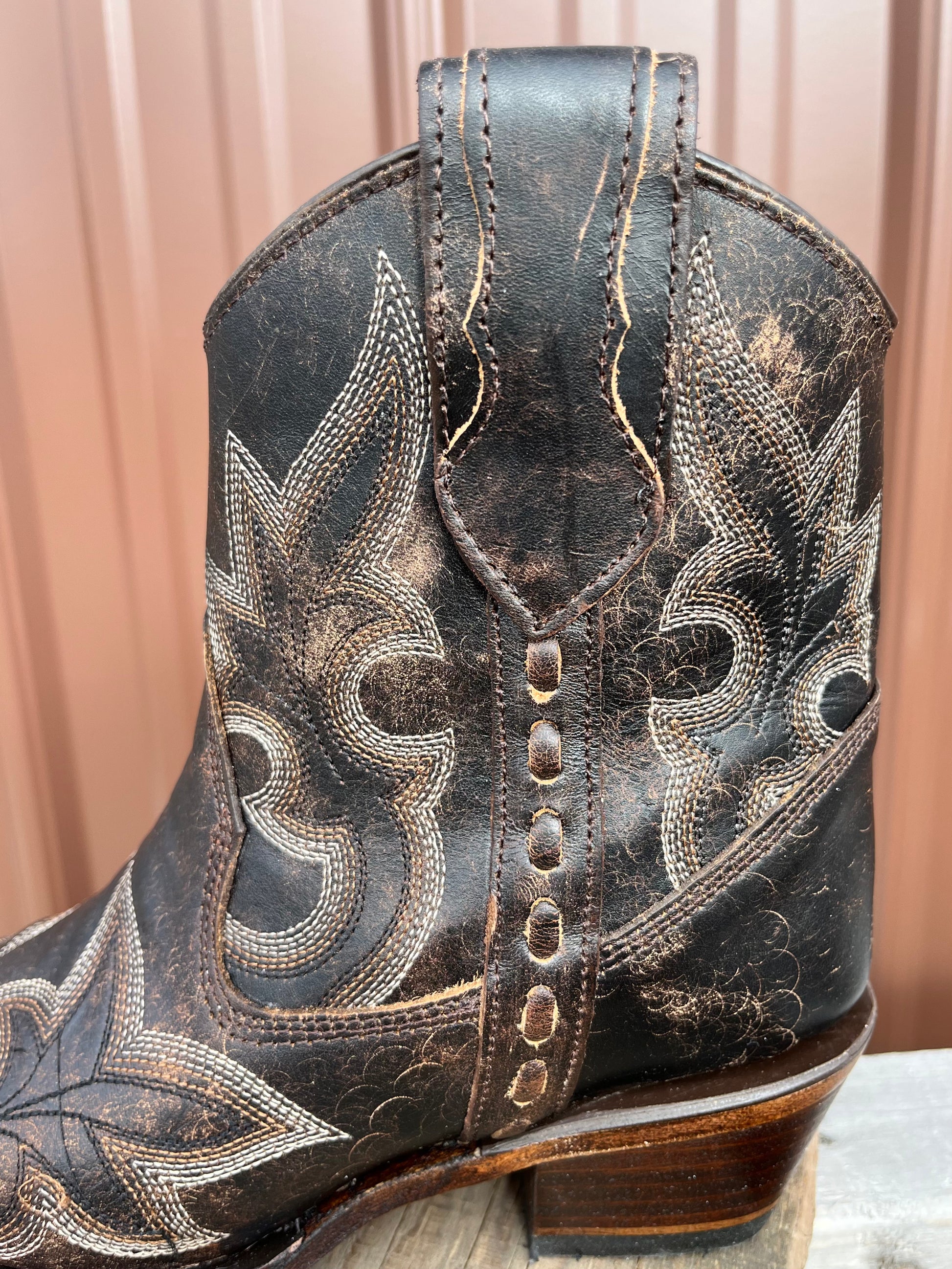 Circle g cross embroidered cowgirl boots clearance