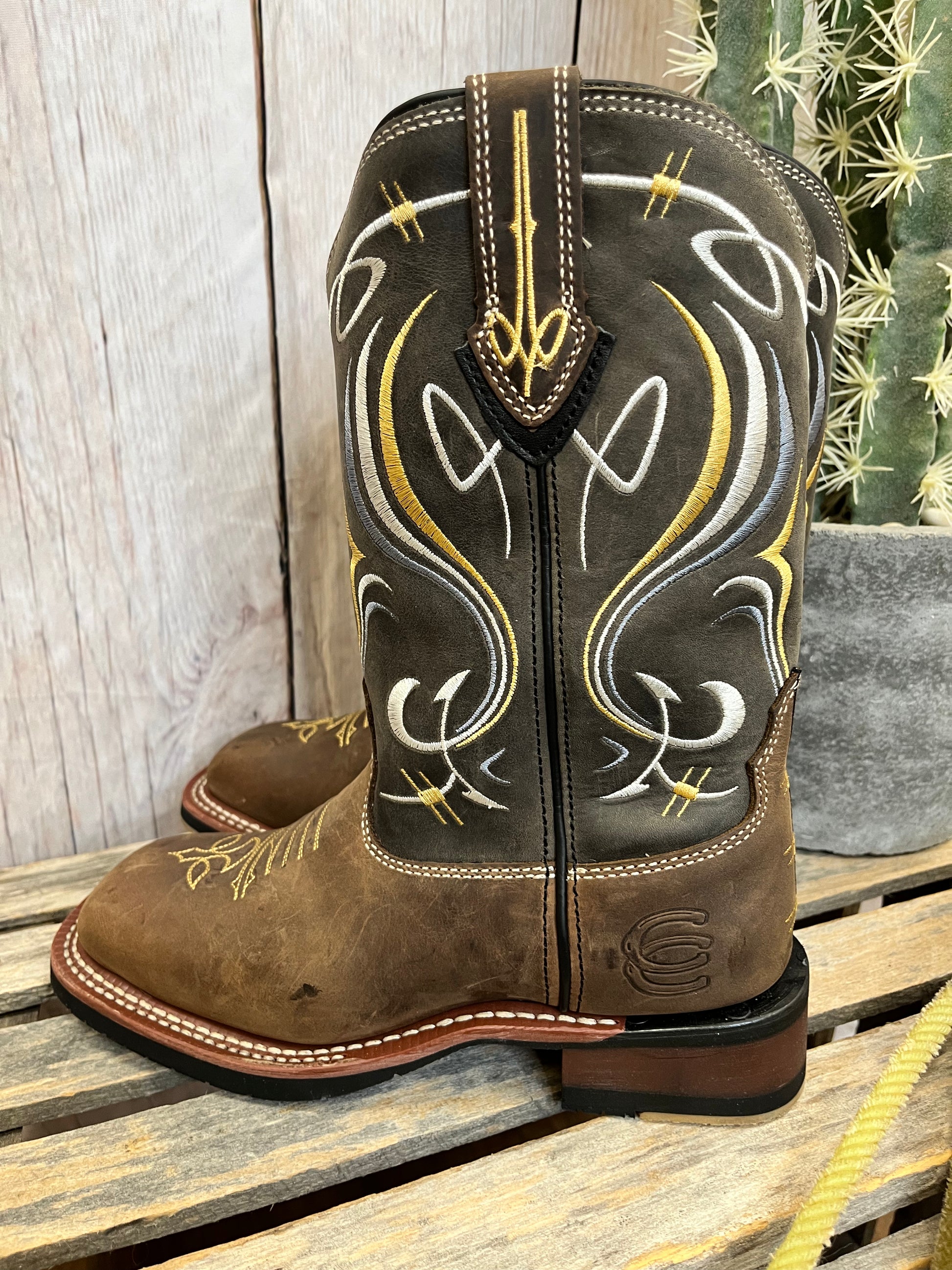 Square toe desert boots Clearance