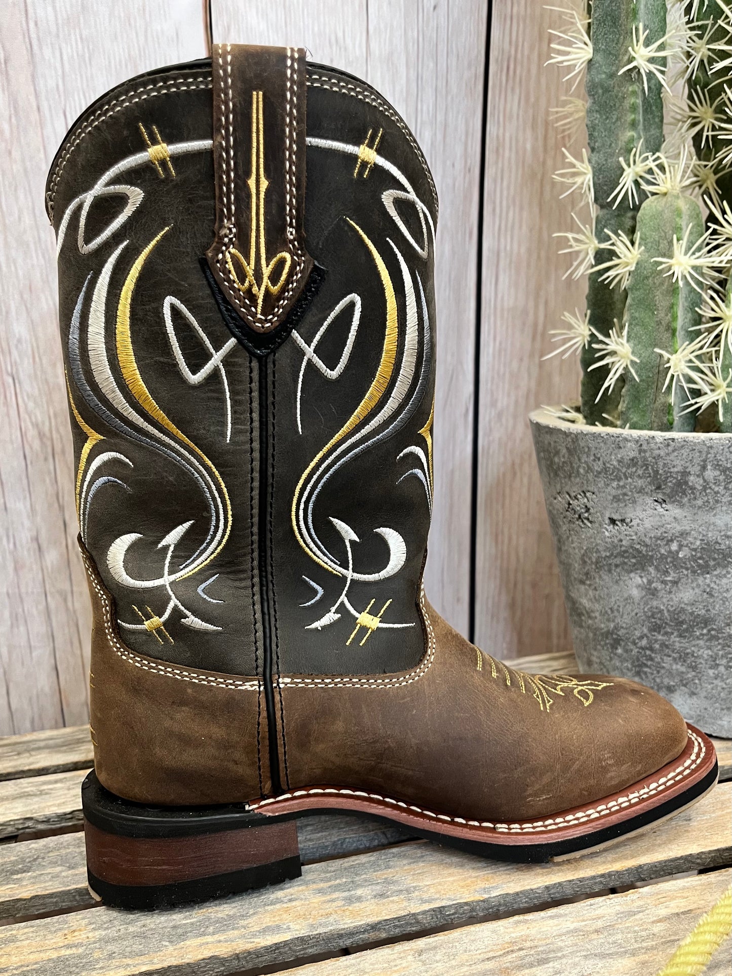 Dan Post Women s Desert Breeze Barnyard Acid Resistant Square Toe Cowgirl Boots DP6055 Painted Cowgirl Western Store