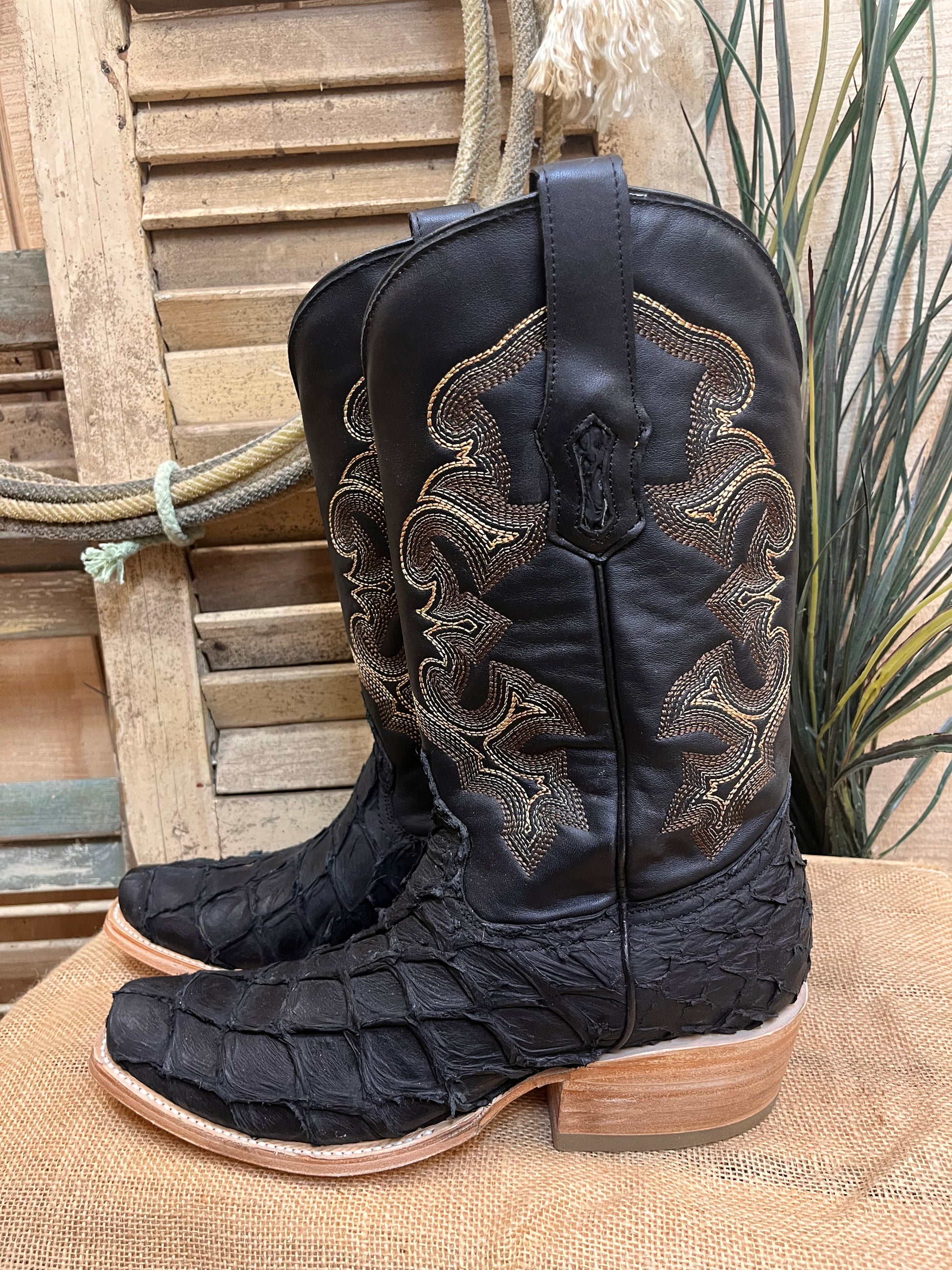 Mens square toe black cowboy shop boots