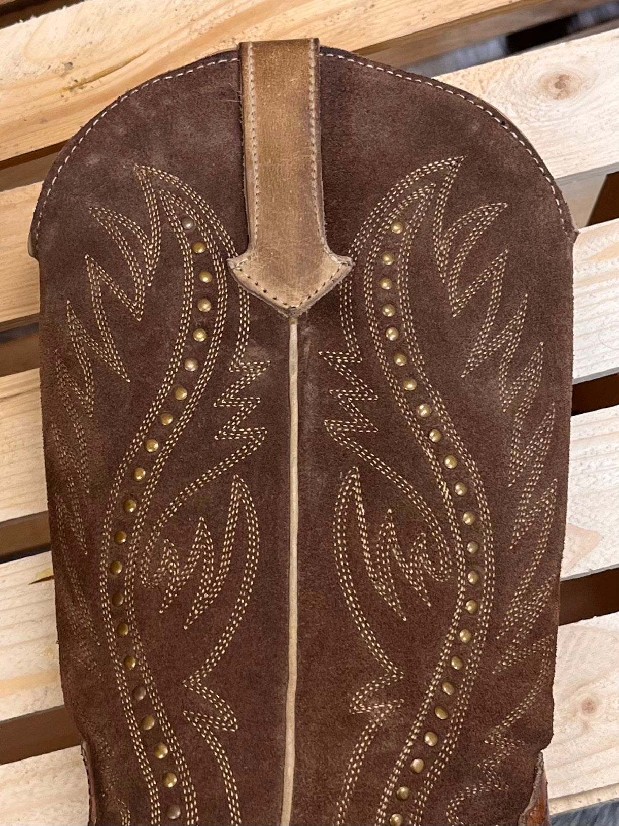 Flaquito Leather — Custom Hand Tooled Leather Women's Clutch Wallet. Your  image/design or idea. Ladies roper style.