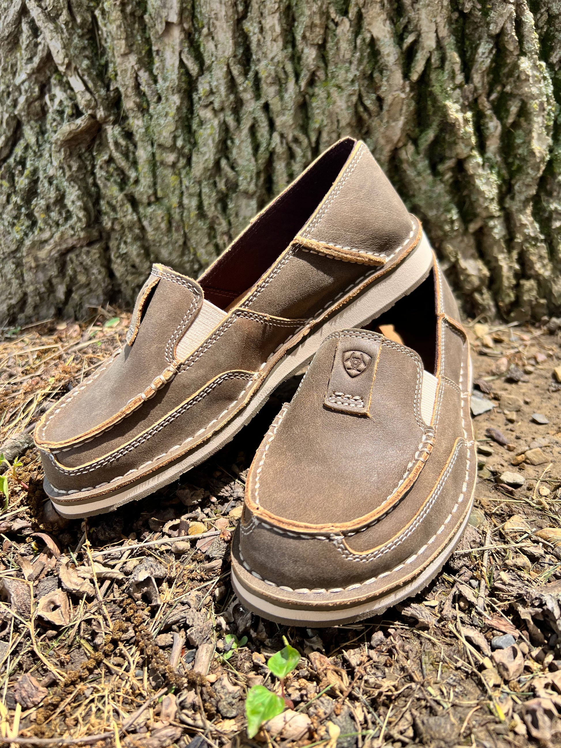 Ariat Women s Cruiser Brown Bomber Cruiser Shoes 10023008