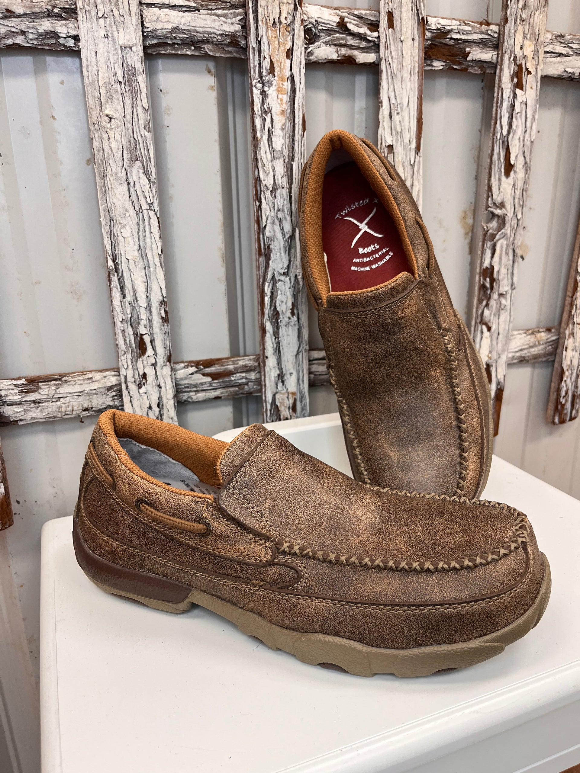 金属モックス Chrome Mox Moto Metal MO811 Combat Chrome Custom Truck Wheels - MO811