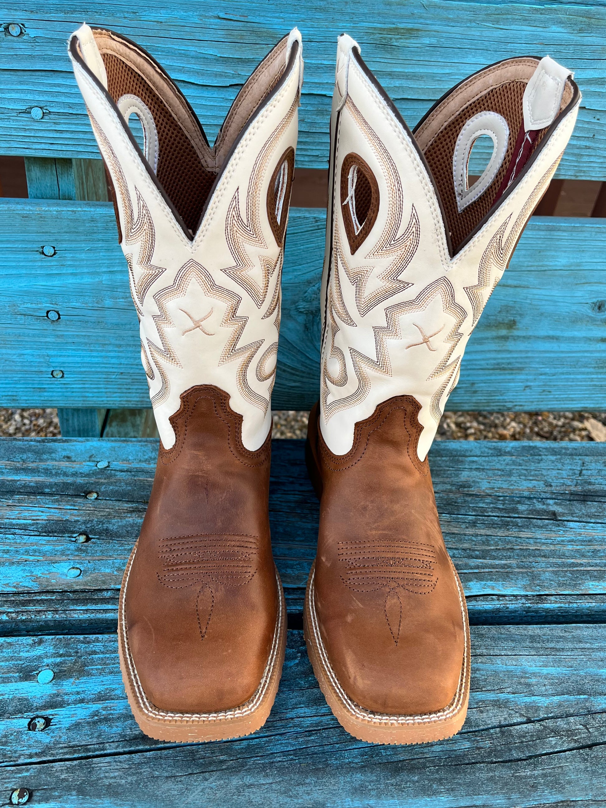 Justin twisted 2025 x boots