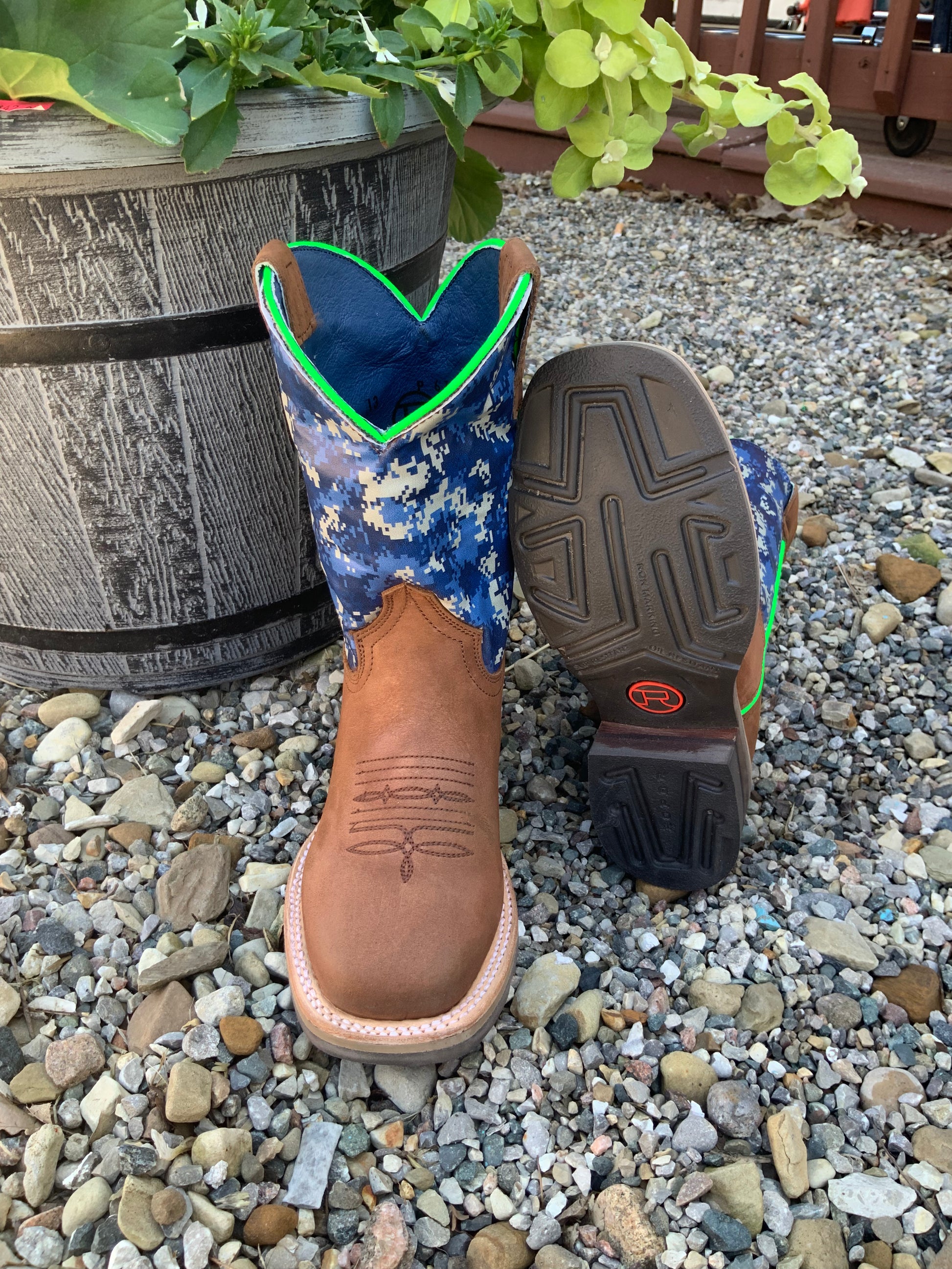 Camo sales western boots