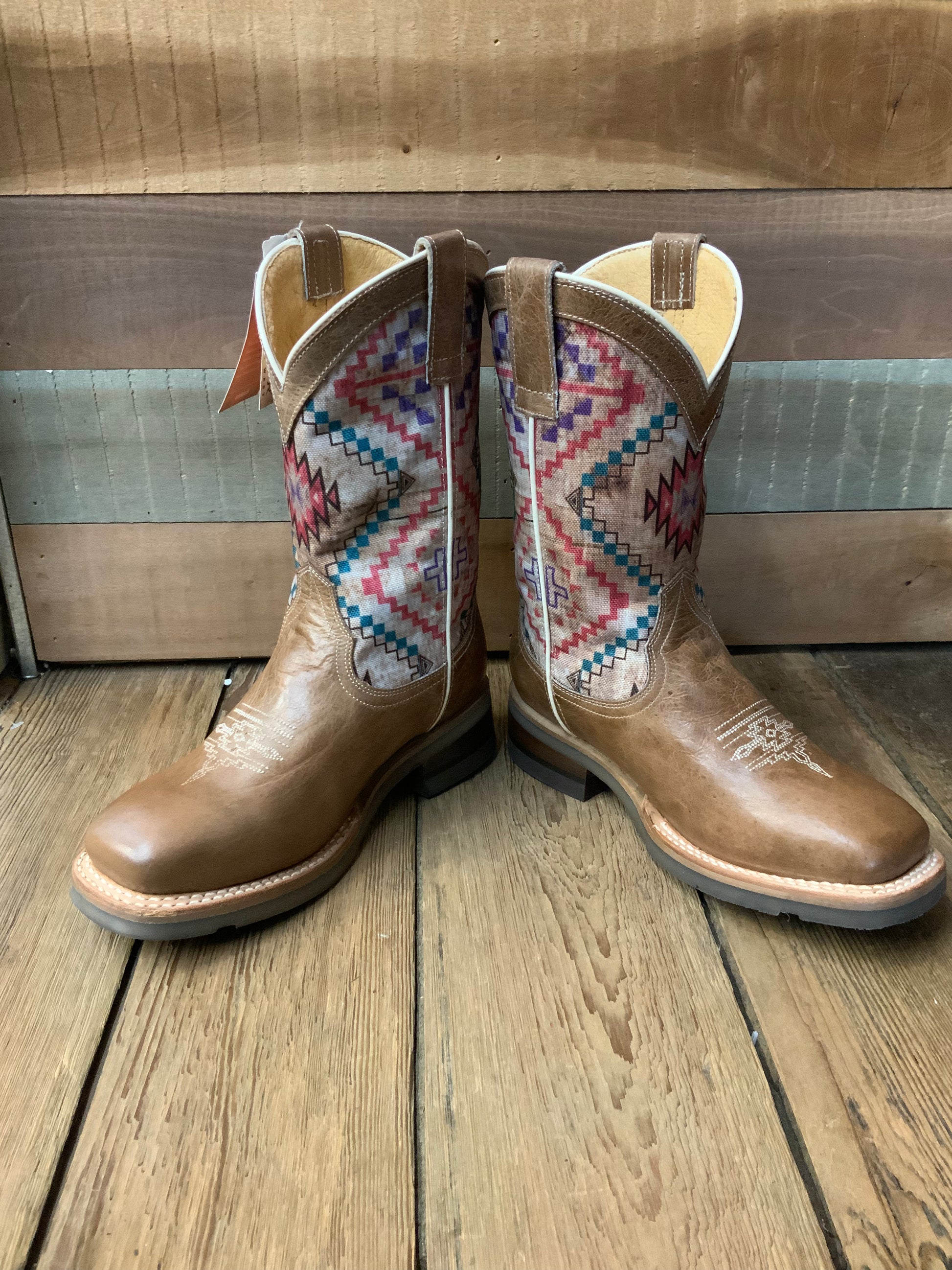 Boots western beige sales