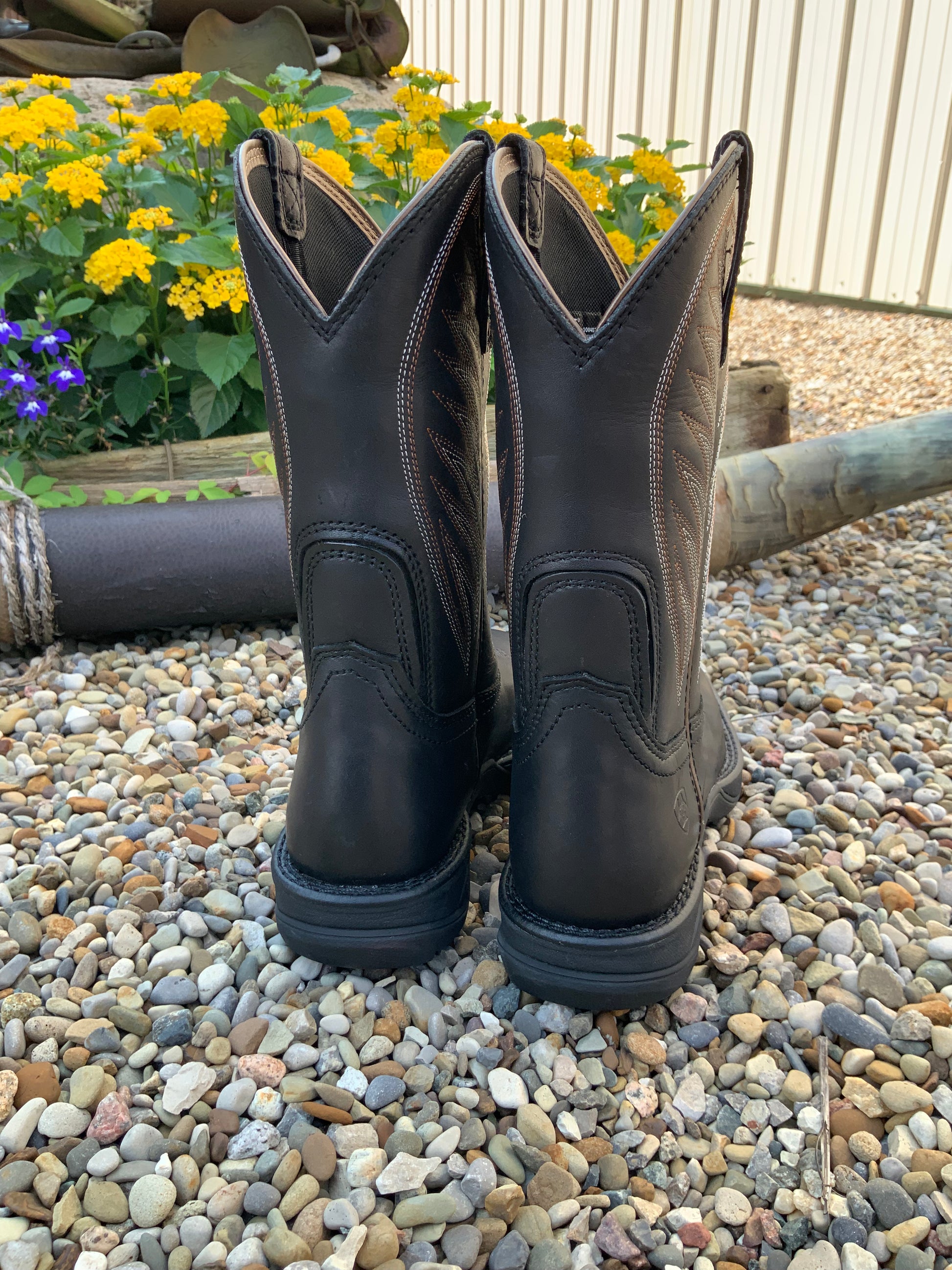 Ariat black square 2025 toe work boots