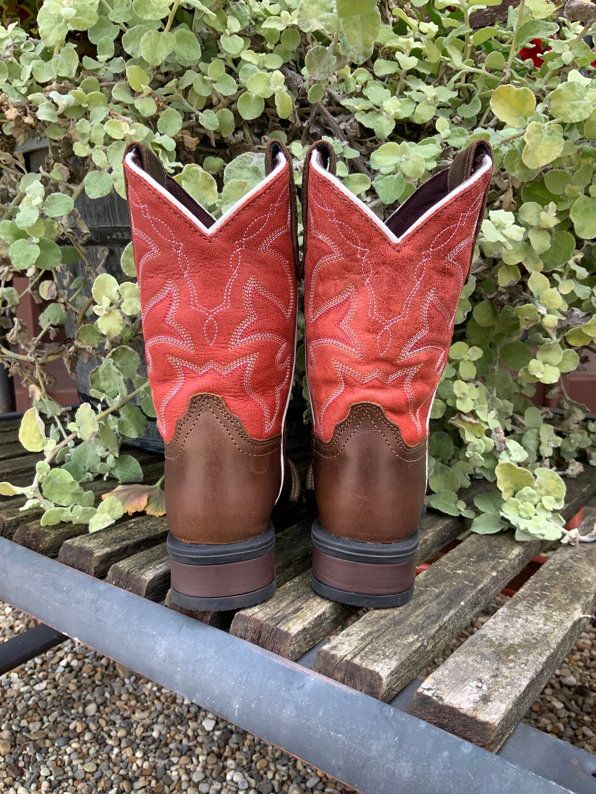 Womens red roper cowboy boots online