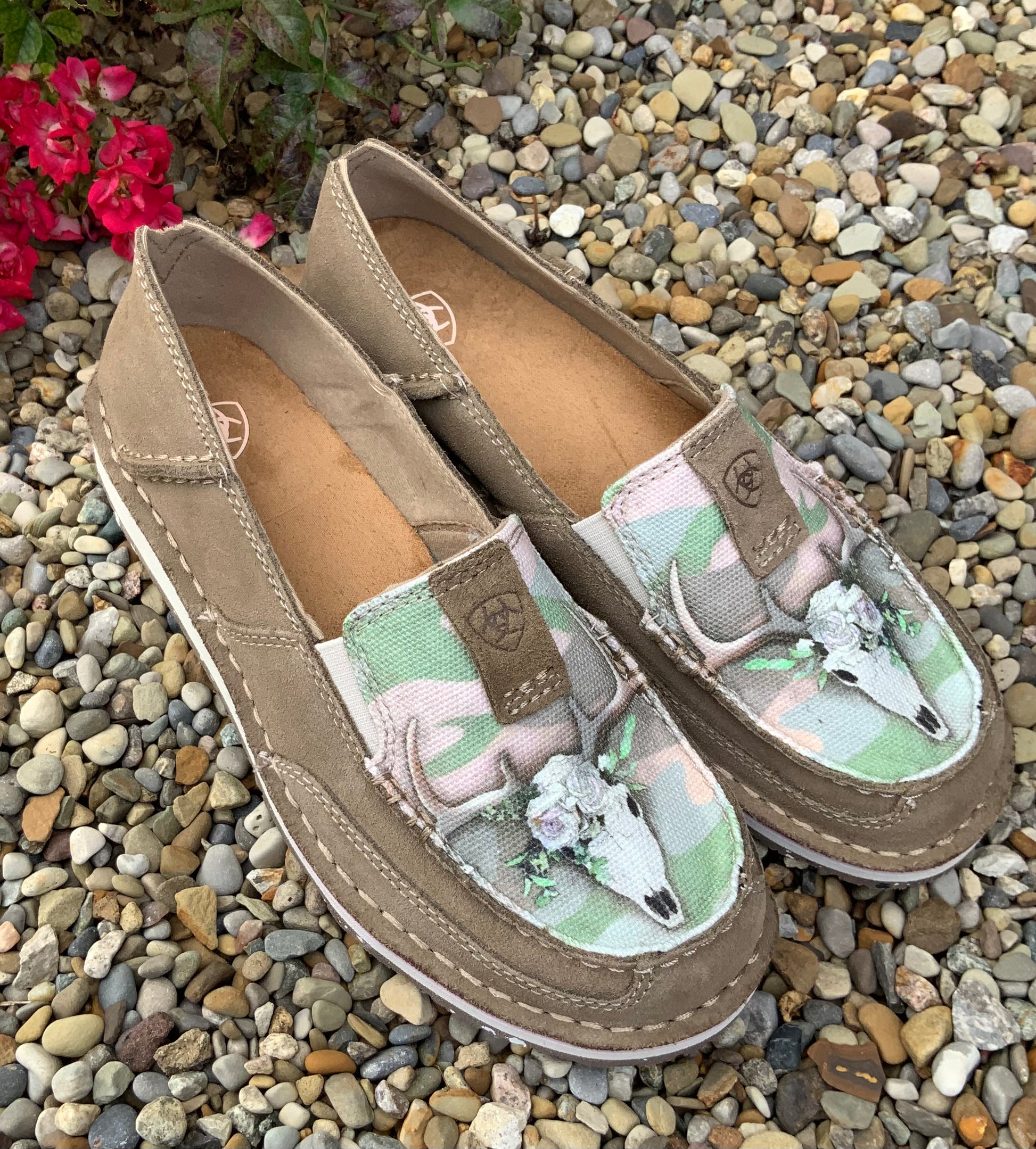 Camo ariat cruiser hotsell