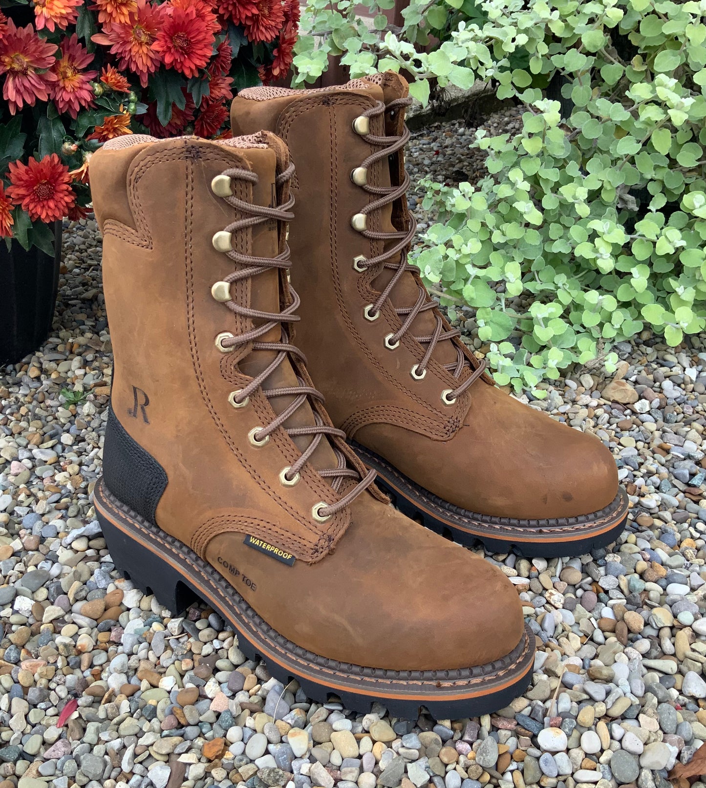 Insulated lace shop up work boots