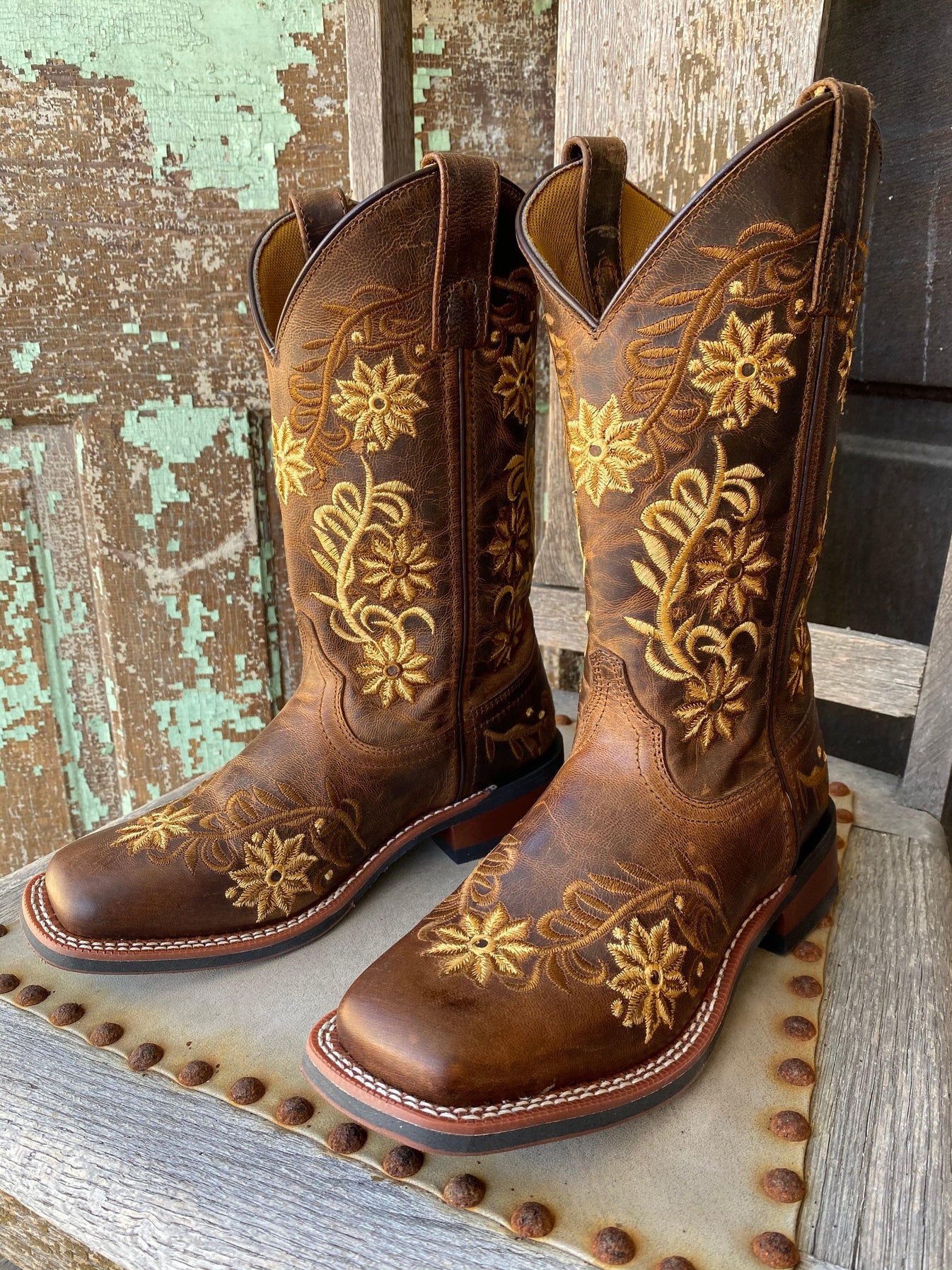 Laredo Women's Secret Garden Broad Square Toe Leather Boots - Brown 5822 main image 1